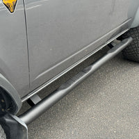 4000 Series Side Steps With Mounting Brackets Kit