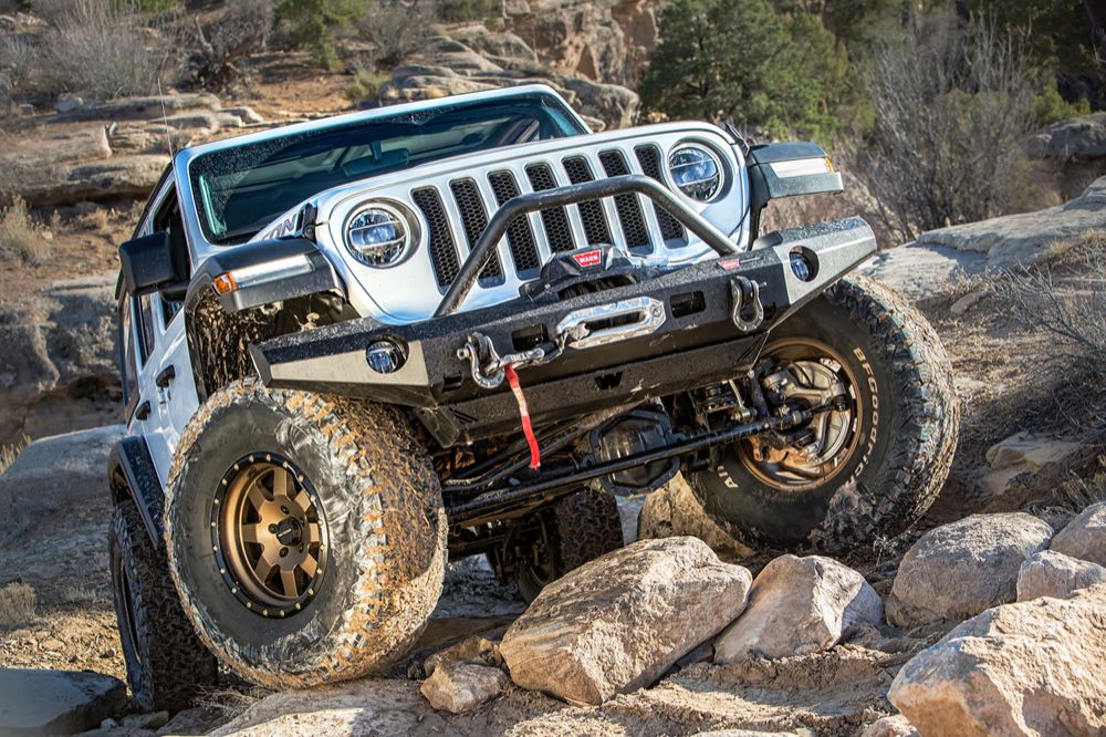 Without Insert Bars; Polished; Stainless Steel; Grille Guard Required