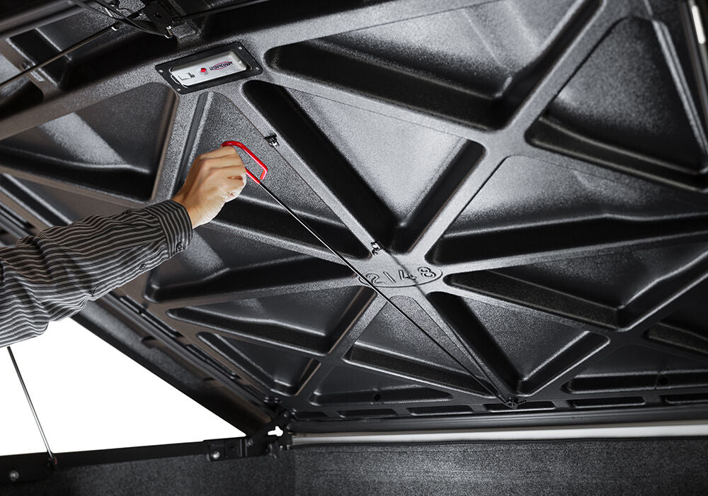 UnderCover Elite 2015-2020 Ford F-150 5' 7" Bed Ext/Crew - Black Textured